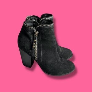 Limelight Black Ankle Booties with Chunky Heel Size 7